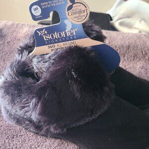 Isotoner 360 Signature Slippers